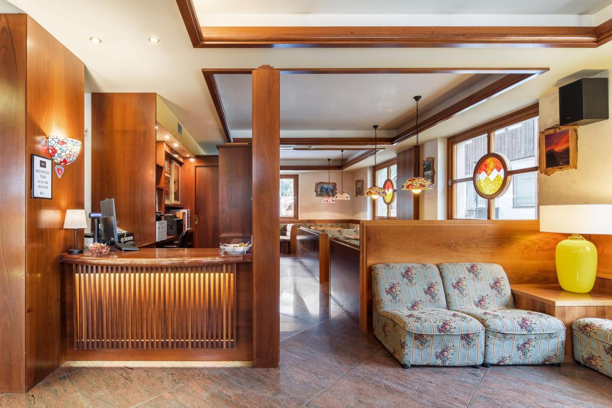 Western Nevada Hotel 3*